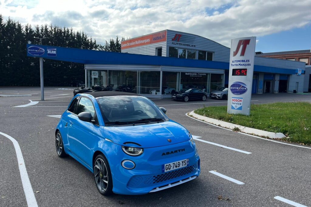 FIAT 500 Fiat Electrique Cabriolet 42 kWh  CABRIOLET  Abarth 500e Turismo dans le Haut-Rhin