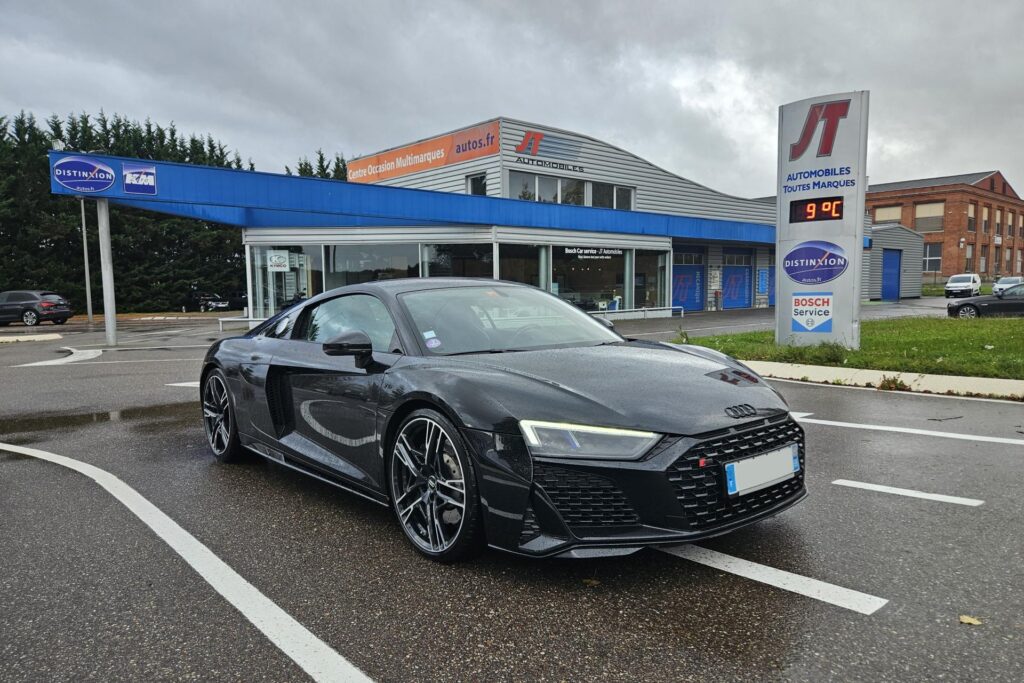 AUDI R8 Quattro 5.2 V10 FSI - BV S-tronic  COUPE PHASE 2 dans le Haut-Rhin