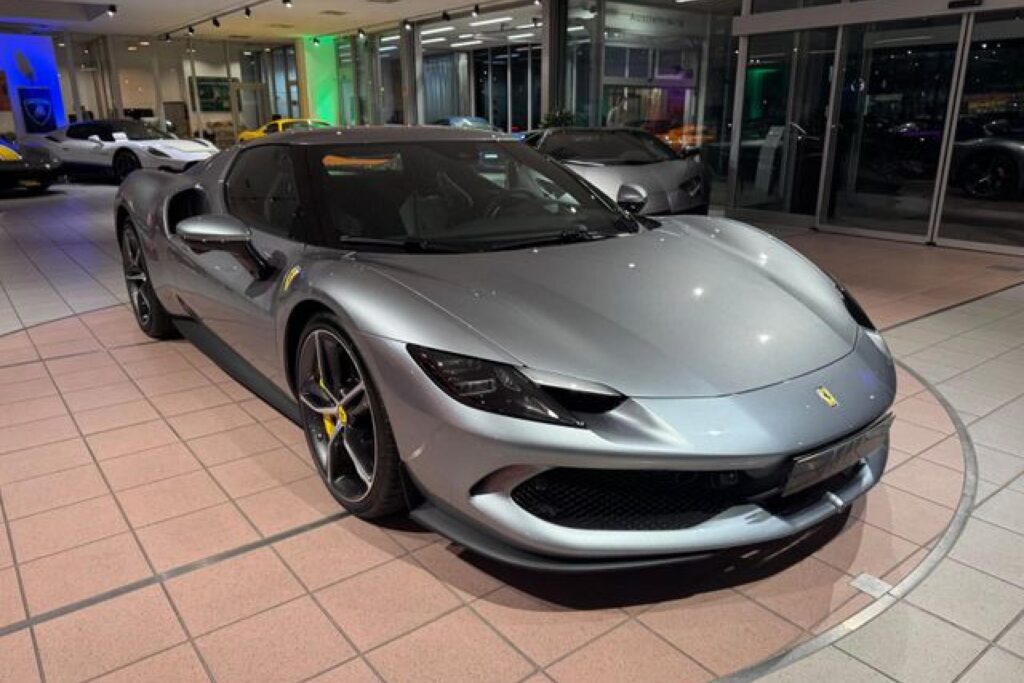 FERRARI 296 GTB - Garantie - Lift - Caméra 360 -  Apple Car Play dans le Haut-Rhin