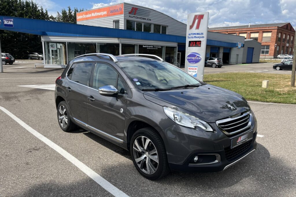 PEUGEOT 2008 1.2i PureTech 12V  - 110  Crossway dans le Haut-Rhin