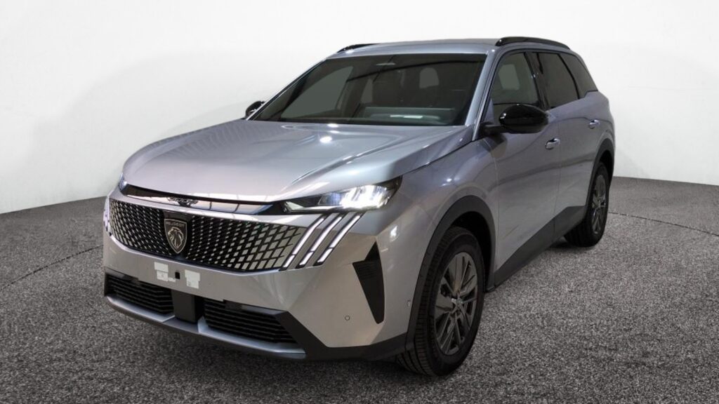 PEUGEOT 5008 HYBRID 145 BVA E-DCS6 7PL ALLURE SUREQUIPE dans le haut-rhin