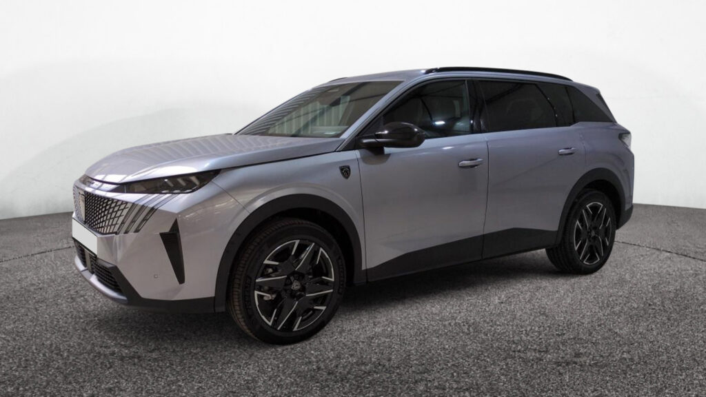 PEUGEOT 5008 HYBRID 145 BVA E-DCS6 7PL GT dans le haut-rhin